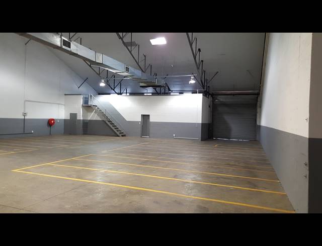 697M² FACTORY TO LET IN ATLAS GARDENS